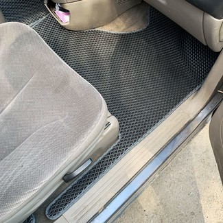 Коврики на Dodge Caravan (RG) 2000 - 2007 в Иркутске