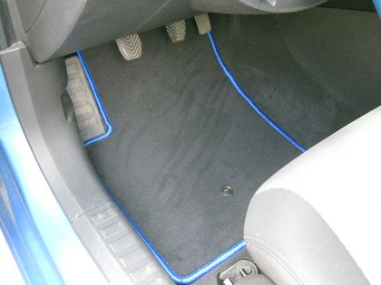 Коврики на Dodge Caliber 2006 - 2013 в Иркутске