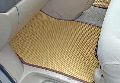 Коврики на Toyota Alphard (H10) 2002 - 2008 в Иркутске
