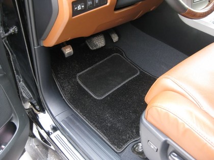 Коврики на Toyota Tundra II 2006 - 2022 в Иркутске