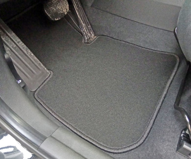 Коврики на BMW X1 (F48/F49) 2015 - 2022 в Иркутске