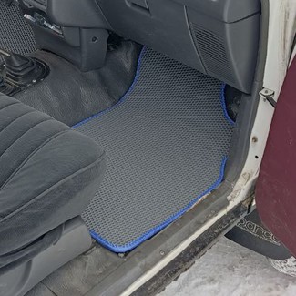 Ворсовые коврики на Toyota 4runner II 1989 - 1995 в Иркутске