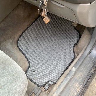 Коврики на Mitsubishi Diamante II 1995 - 2005 в Иркутске
