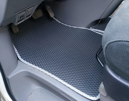 Коврики на Toyota Alphard (H10) 2002 - 2008 в Иркутске