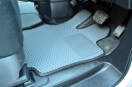 Коврики на Nissan Serena (C26) 2010 - 2016 в Иркутске