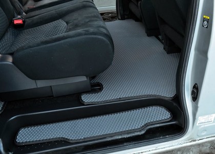 Коврики на Nissan Serena (C26) 2010 - 2016 в Иркутске