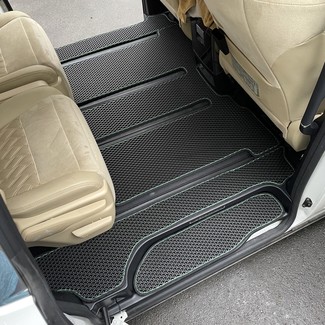 Коврики на Toyota Vellfire (H30) 2015 - 2023 в Иркутске