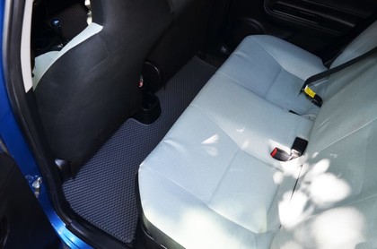 Коврики на Toyota Prius C 2011 - 2021 в Иркутске