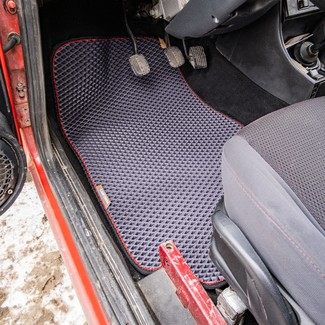 Коврики на Lada (ВАЗ) 2101, 2102, 2103, 2104, 2105, 2106, 2107 1970 - 2012 в Иркутске