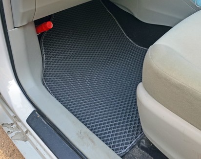 EVA коврики на Toyota Prius Alpha 2011 - 2021 в Иркутске