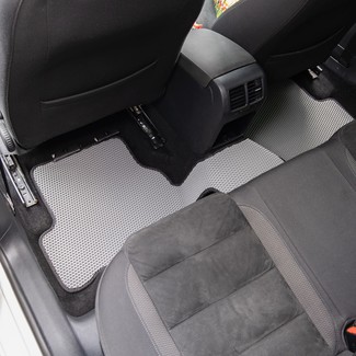 Ворсовые коврики на Seat Leon II 2005 - 2013 в Иркутске