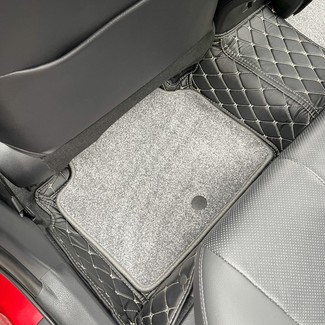 Ворсовые коврики на Toyota Camry (XV70) 2017 - 2024 в Иркутске