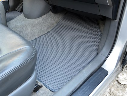 Ворсовые коврики на Toyota Prius (20) 2004 - 2009 в Иркутске