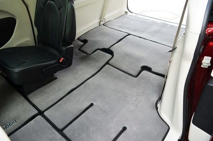 Коврики на Chrysler Pacifica II 2016 - 2025 в Иркутске
