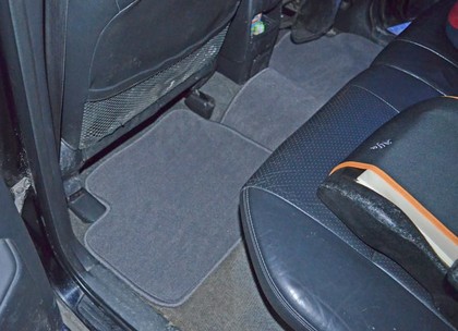 Коврики на Toyota Rav4 II 2000 - 2006 в Иркутске
