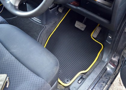 Коврики на Honda Mobilio Spike 2002 - 2008 в Иркутске