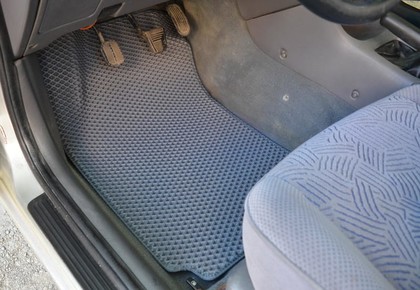 EVA коврики на Toyota Avensis I 1997 - 2002 в Иркутске