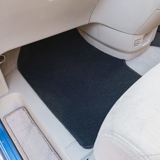 Коврики на Nissan Serena (C25) 2005 - 2010 в Иркутске