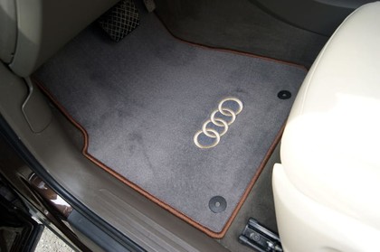 Коврики на Audi Q5 I 2008 - 2017 в Иркутске