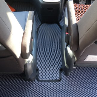 Коврики на Nissan Serena (C27) 2016 - 2022 в Иркутске