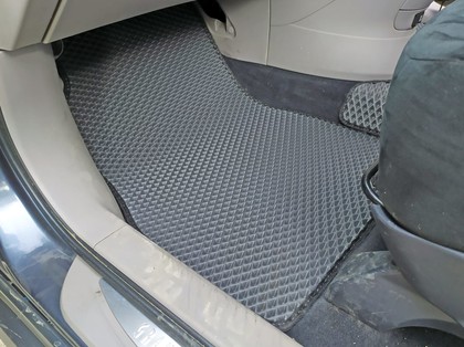 Ворсовые коврики на Mitsubishi Grandis 2003 - 2009 в Иркутске