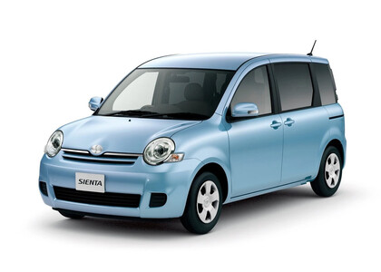 Коврики на Toyota Sienta I 2003 - 2015 в Иркутске