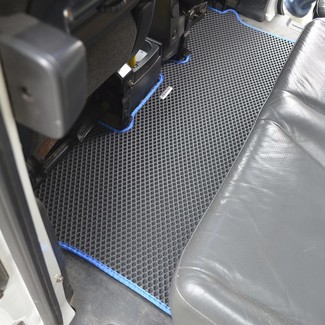 Коврики на Nissan NV200 2009 - 2025 в Иркутске