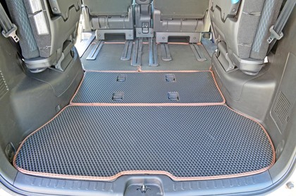 Коврики на Nissan Serena (C26) 2010 - 2016 в Иркутске