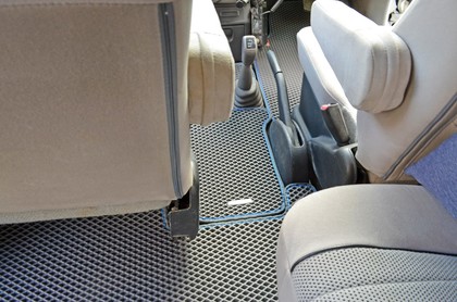 Ворсовые коврики на Mitsubishi Delica 4 1994 - 2007 в Иркутске