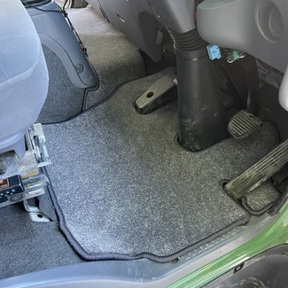 Коврики на Isuzu Forward V широкая кабина 2007 - 2025 в Иркутске