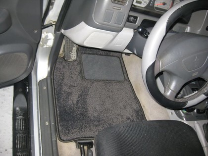 Коврики на Mitsubishi Montero Sport I 1996 - 2008 в Иркутске