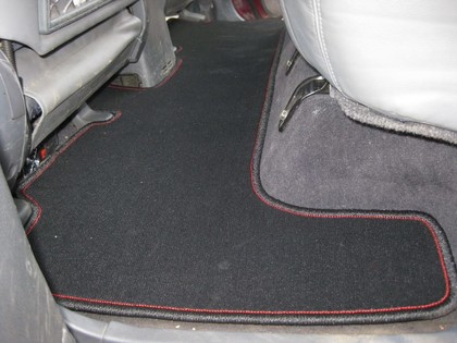 Ворсовые коврики на Toyota Land Cruiser 80 1990 - 1997 в Иркутске